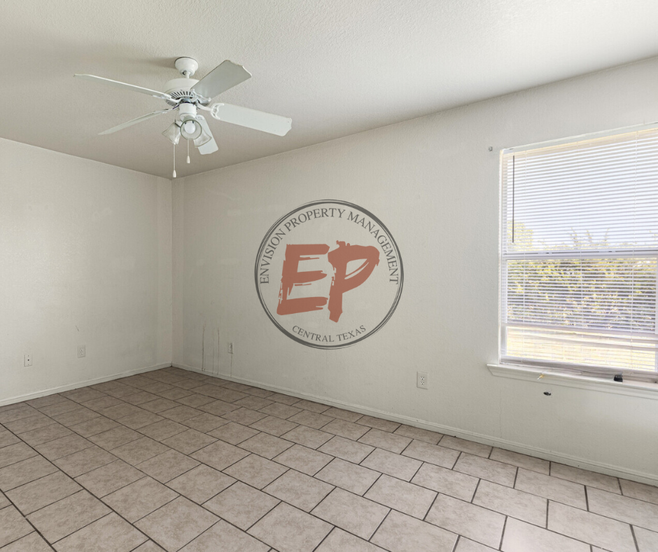 1623 Yuma Trl #A - Photo 5 of 7