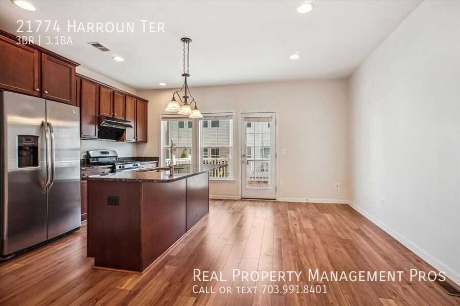 21774 Harroun Ter - Photo 4 of 45
