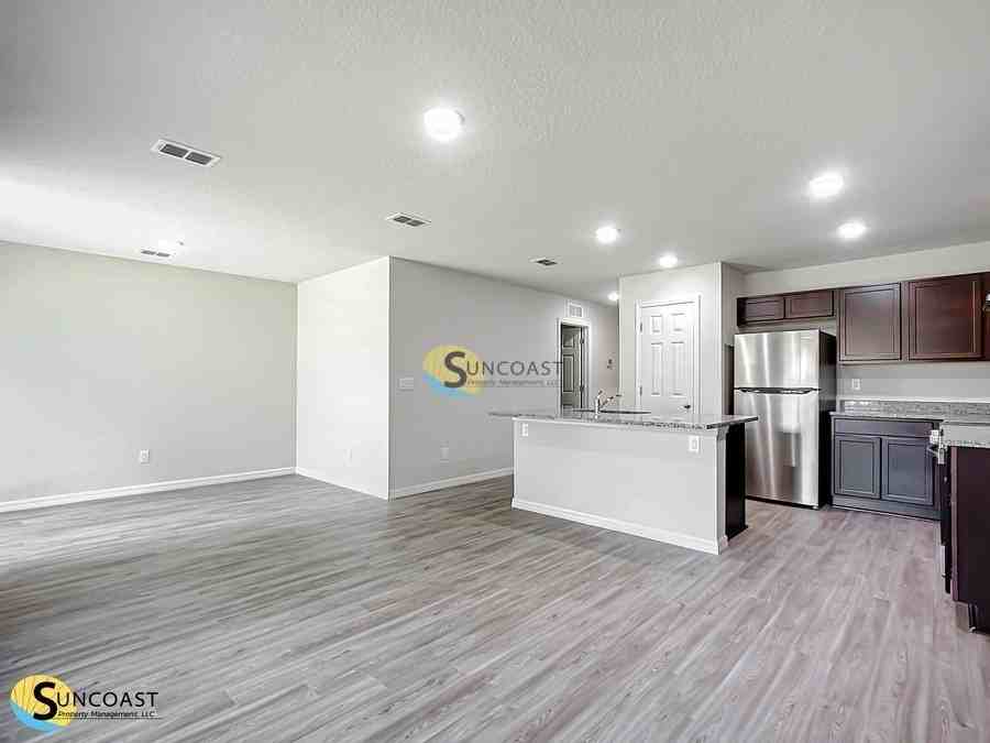 92 Buttonworth Dr #B - Photo 5 of 23