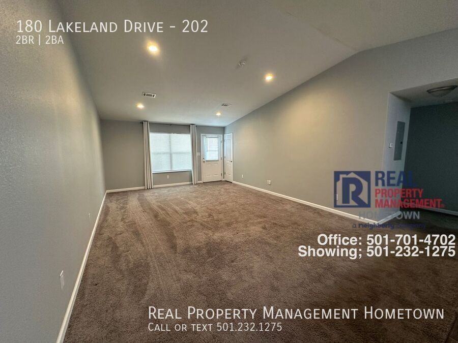 180 Lakeland Dr #202 - Photo 3 of 12