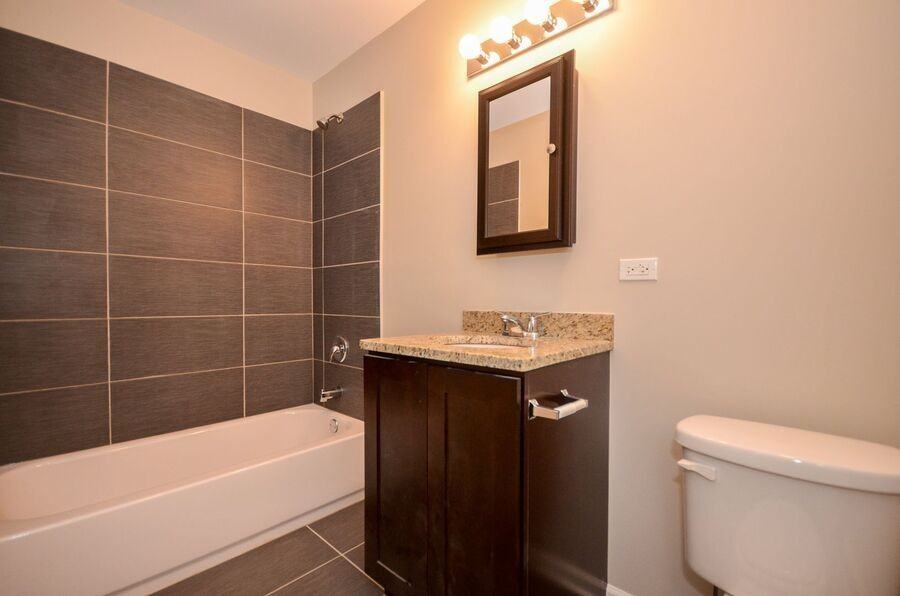 27 N Maple Ct #6 - Photo 7 of 8