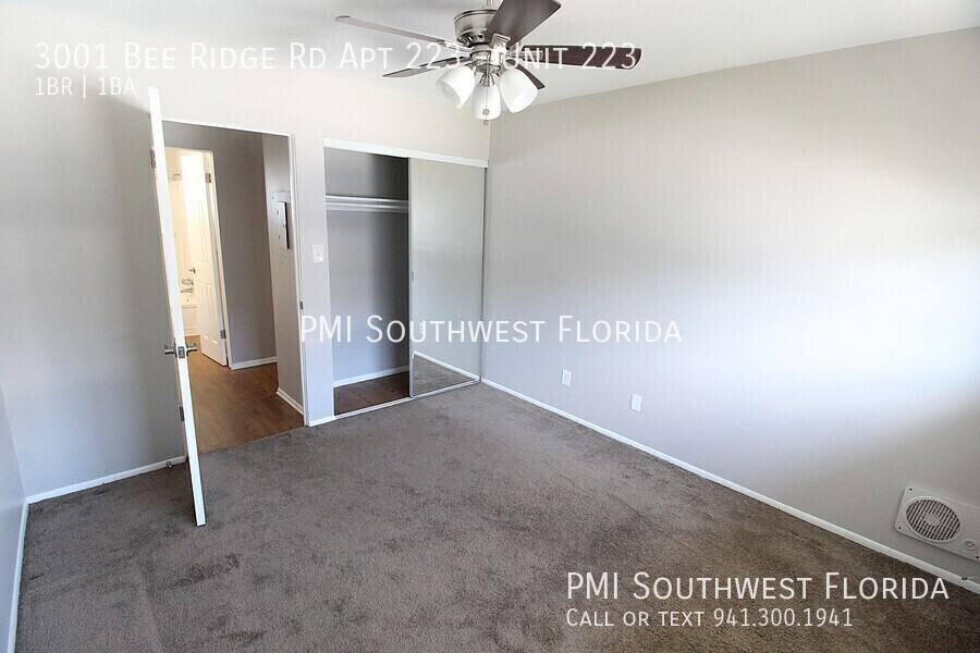 3001 Bee Ridge Rd Apt 223 #223 - Photo 6 of 19