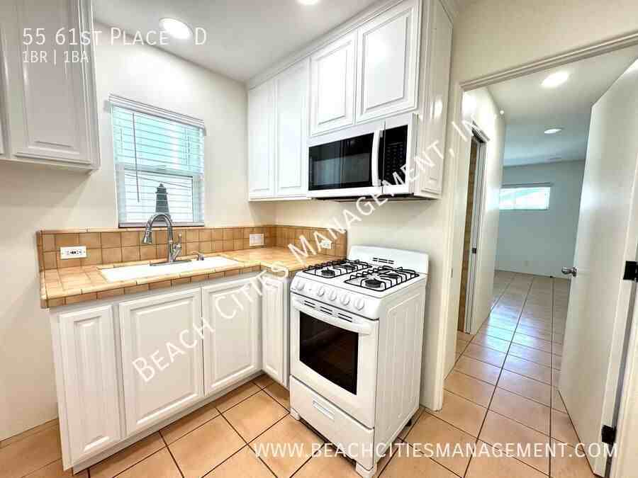 55 61st Pl #D - Photo 7 of 16