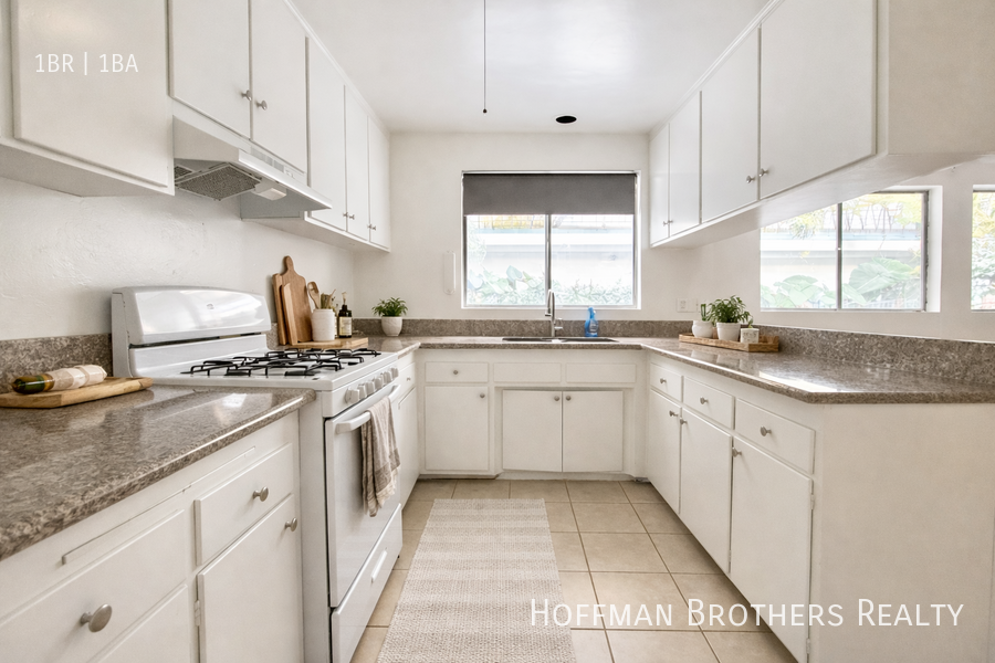 4033 W Sunset Blvd #4 - Photo 2 of 5