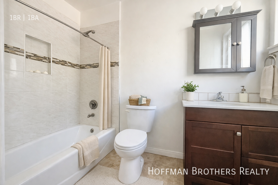 4033 W Sunset Blvd #4 - Photo 5 of 5
