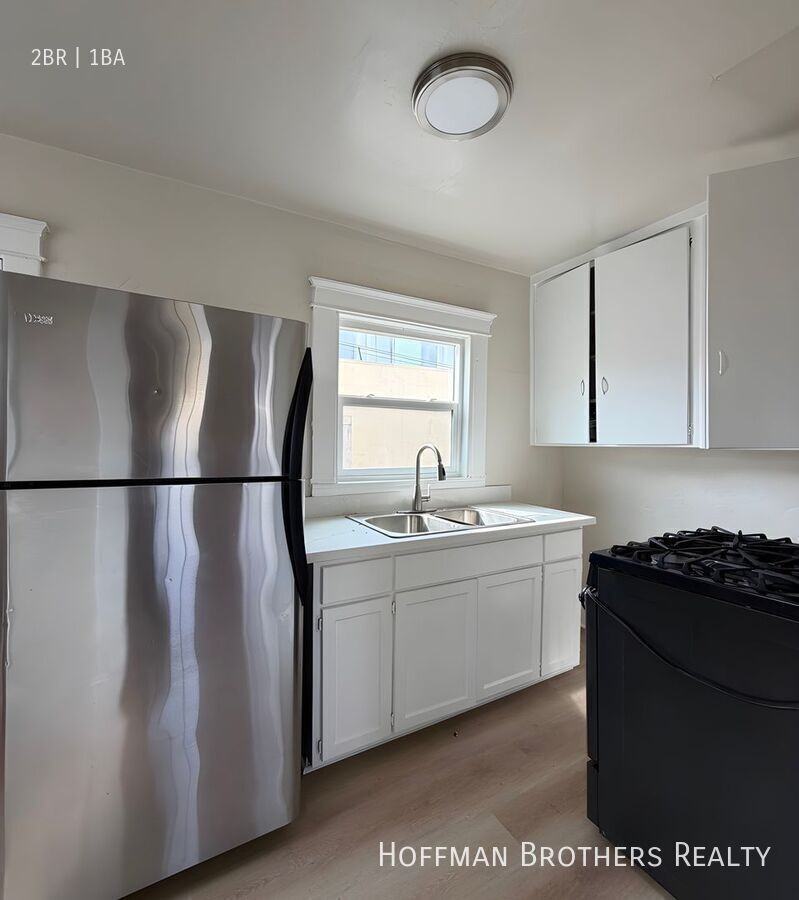 4910 Hubbard St #1-2 - Photo 5 of 5