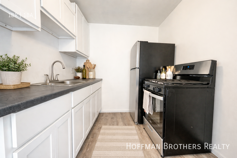 209 S Rampart Blvd #2 - Photo 3 of 5