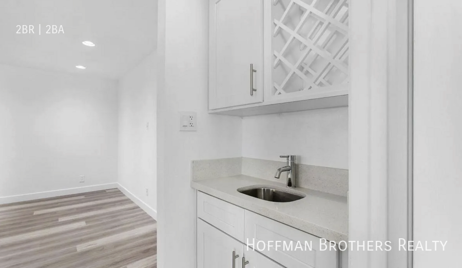 1320 N Sierra Bonita Ave #103 - Photo 7 of 11