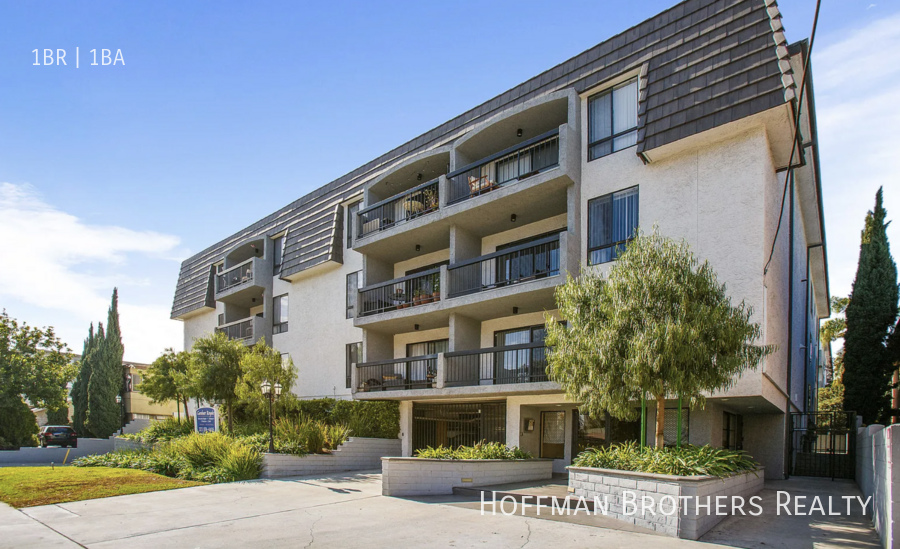 1325 N Gardner St #209 - Photo 7 of 7