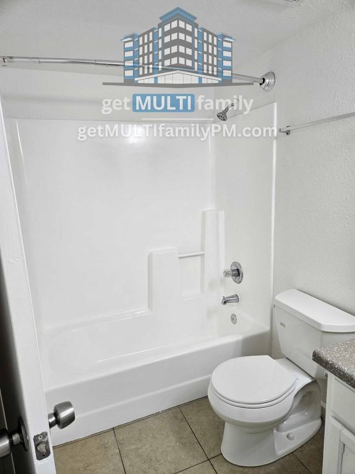 1925 E Hayden Ln #213 - Photo 3 of 7