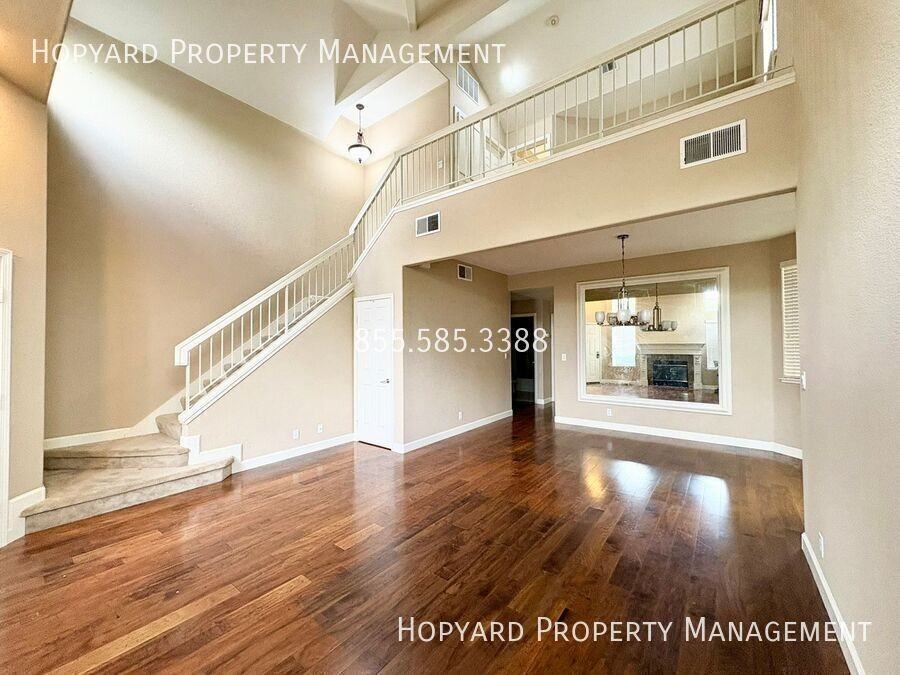 39882 Potrero Dr - Photo 3 of 8