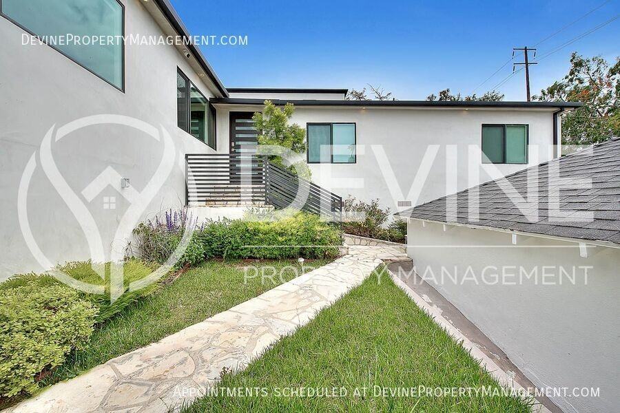 3026 Greenfield Ave - Photo 6 of 46