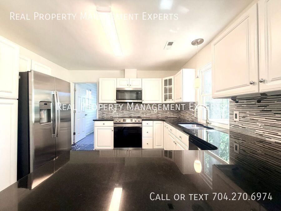 8509 Golf Ridge Dr - Photo 2 of 34