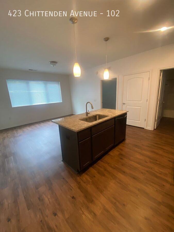 423 Chittenden Ave #102 - Photo 3 of 15