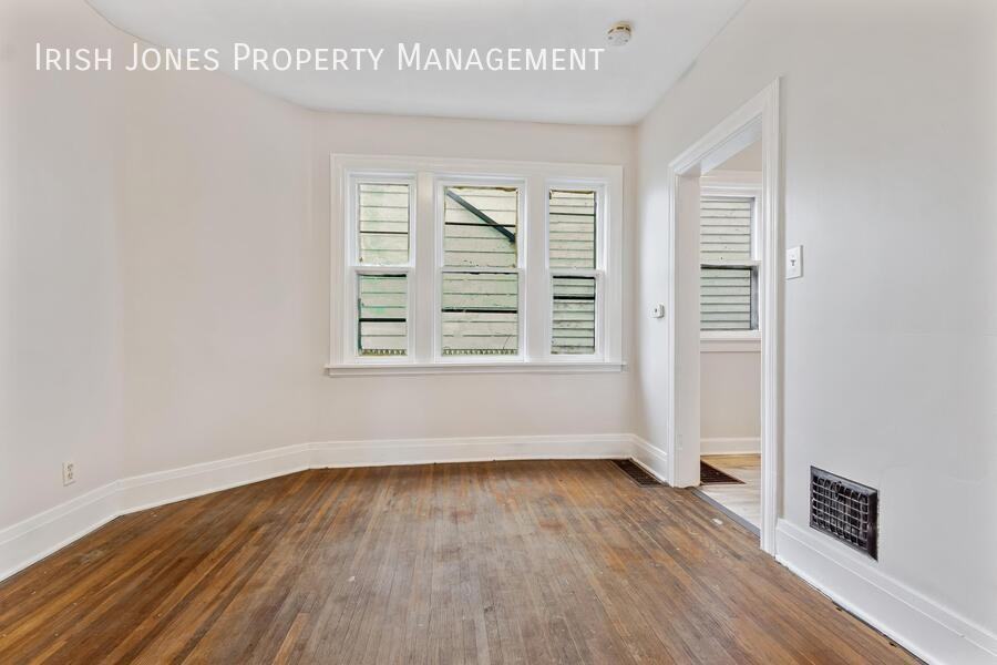 104 Grote St - Photo 5 of 12