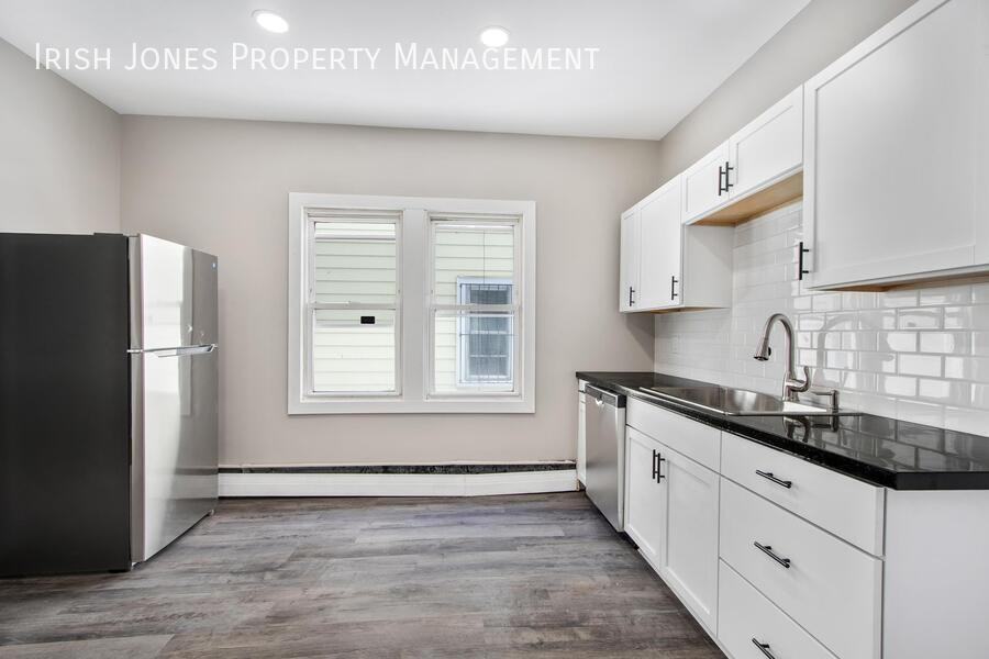 151 Hedley Pl - Photo 2 of 16