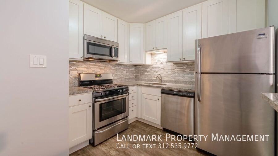 1209 N Harlem Ave #8 - Photo 3 of 15