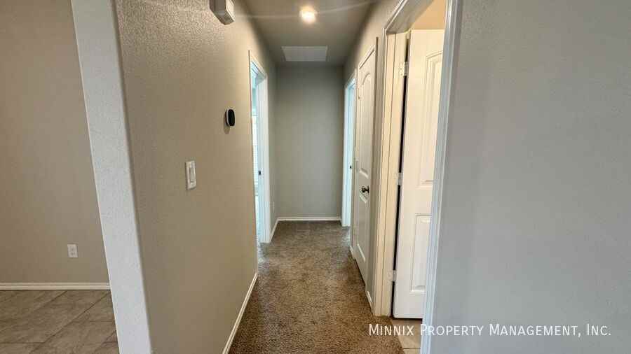 7503 101st St - Photo 6 of 27