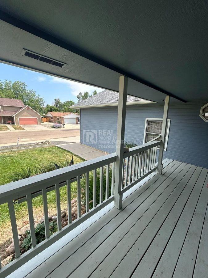 1415 Maple Dr - Photo 6 of 50