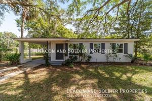 featured image of 1036 Ne 13th St