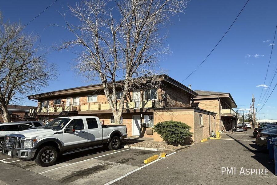 4260 W 70th Pl #1