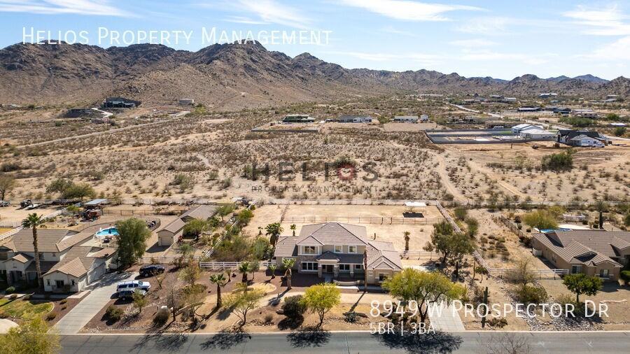 8949 W Prospector Dr - Photo 4 of 50