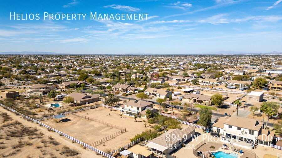 8949 W Prospector Dr - Photo 6 of 50