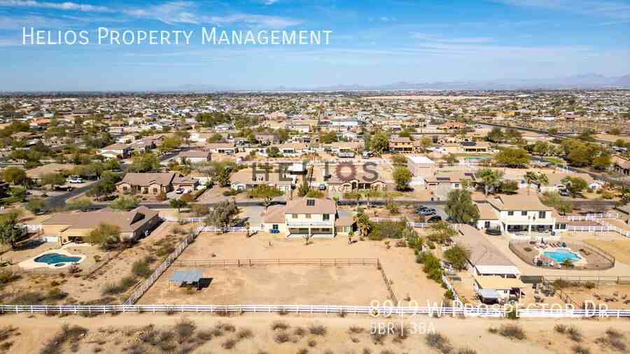 8949 W Prospector Dr - Photo 7 of 50