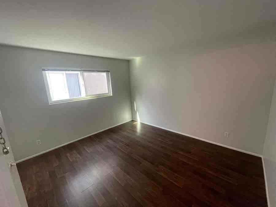 2537 Ellsworth St #B - Photo 2 of 11