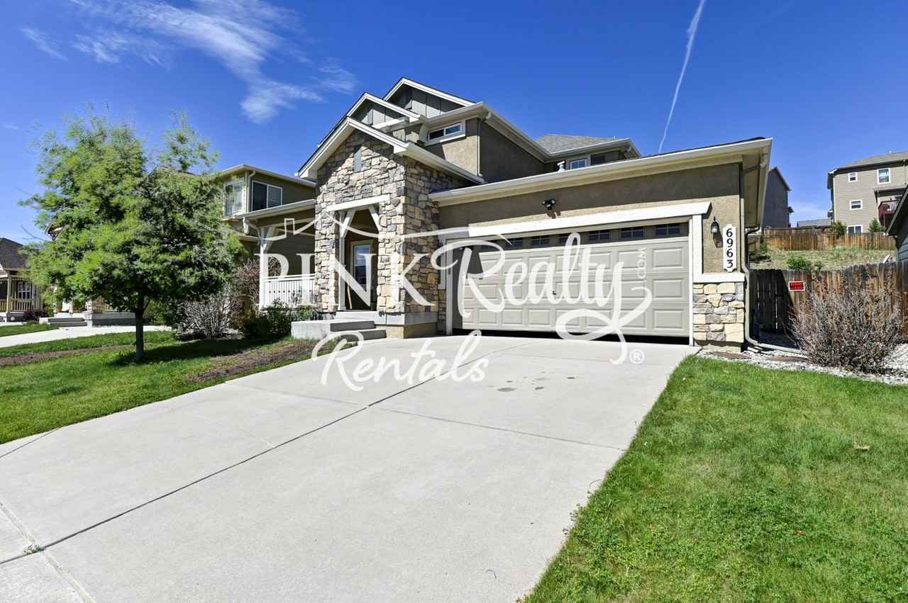 6963 Silverwind Cir - Photo 2 of 34