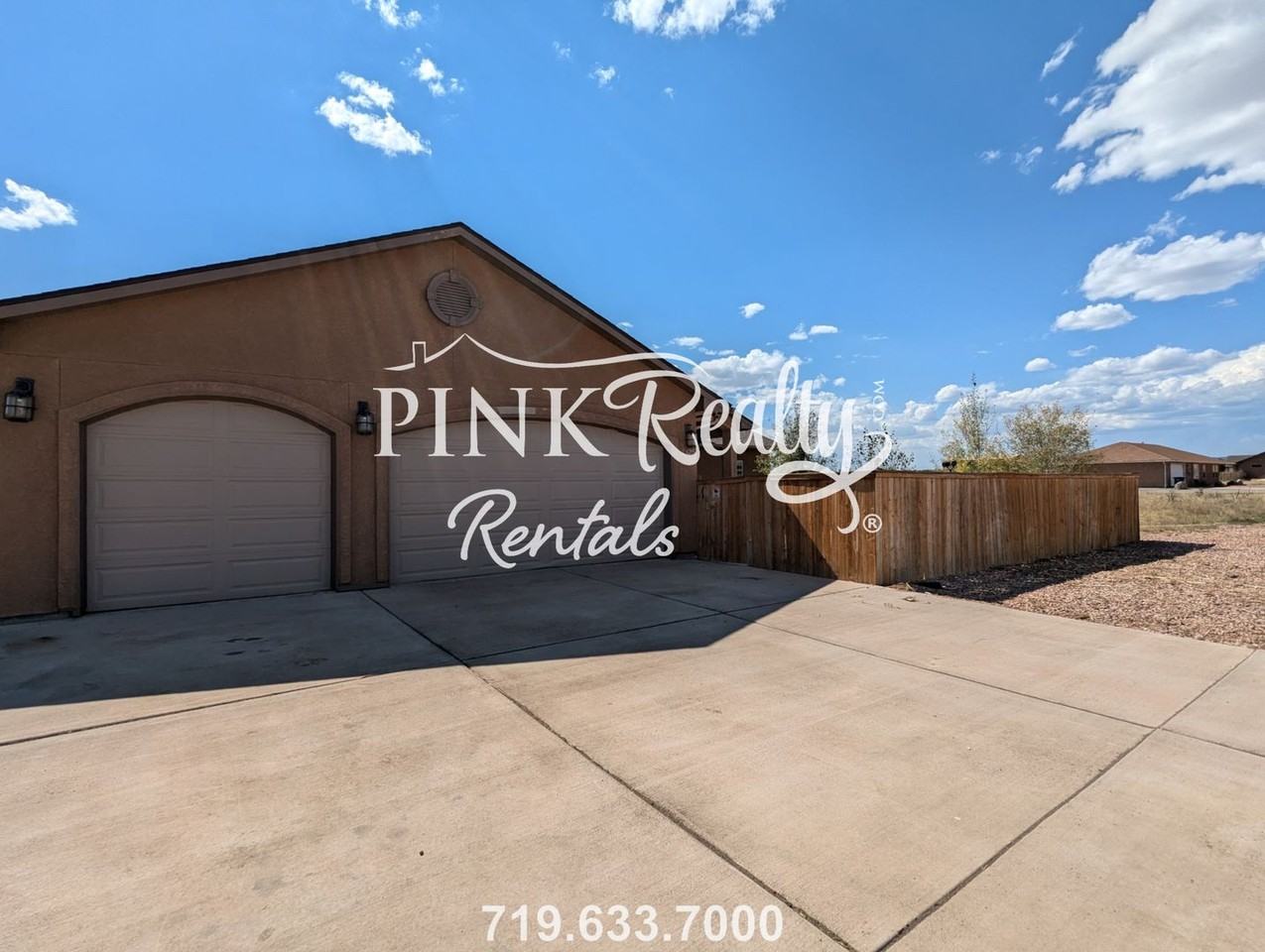 1325 N Challenger Dr - Photo 2 of 50