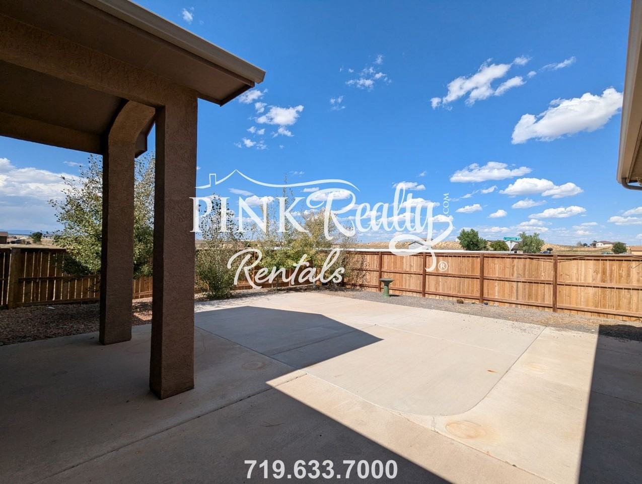 1325 N Challenger Dr - Photo 6 of 50