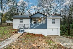 featured image of 406 Forest Rd