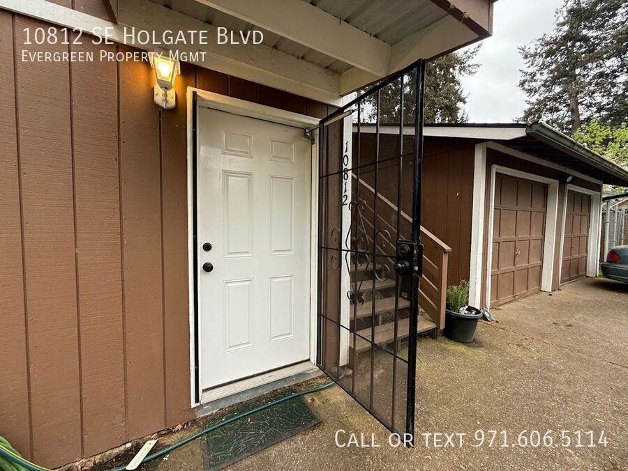 10812 Se Holgate Blvd - Photo 2 of 21