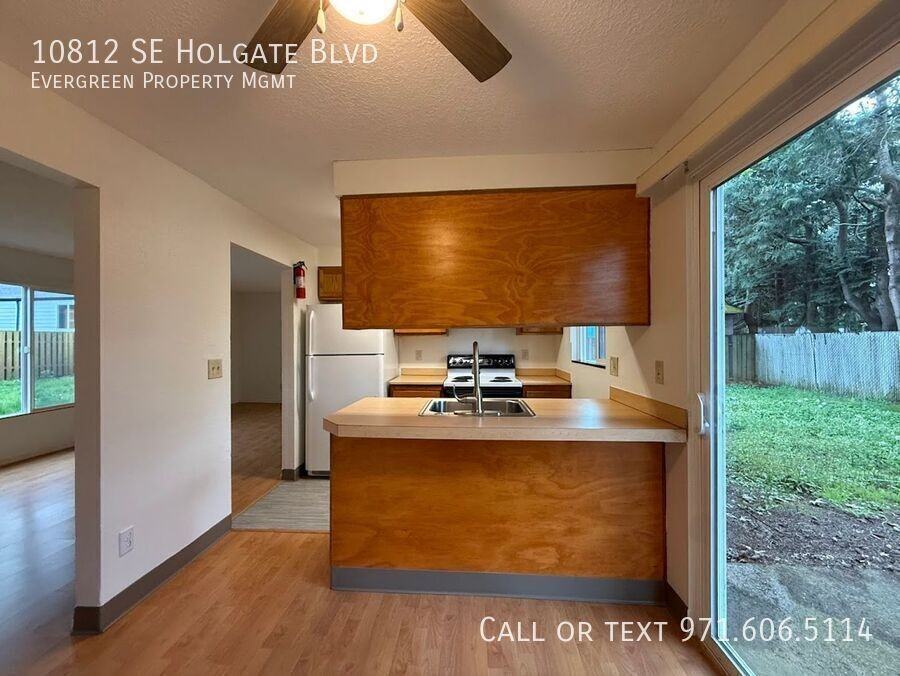 10812 Se Holgate Blvd - Photo 6 of 21