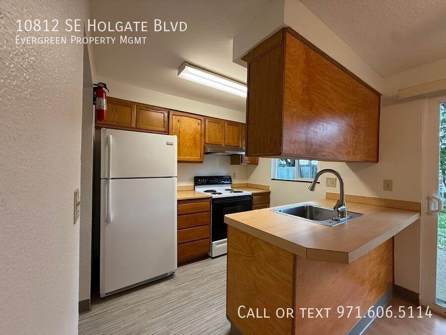 10812 Se Holgate Blvd - Photo 7 of 21