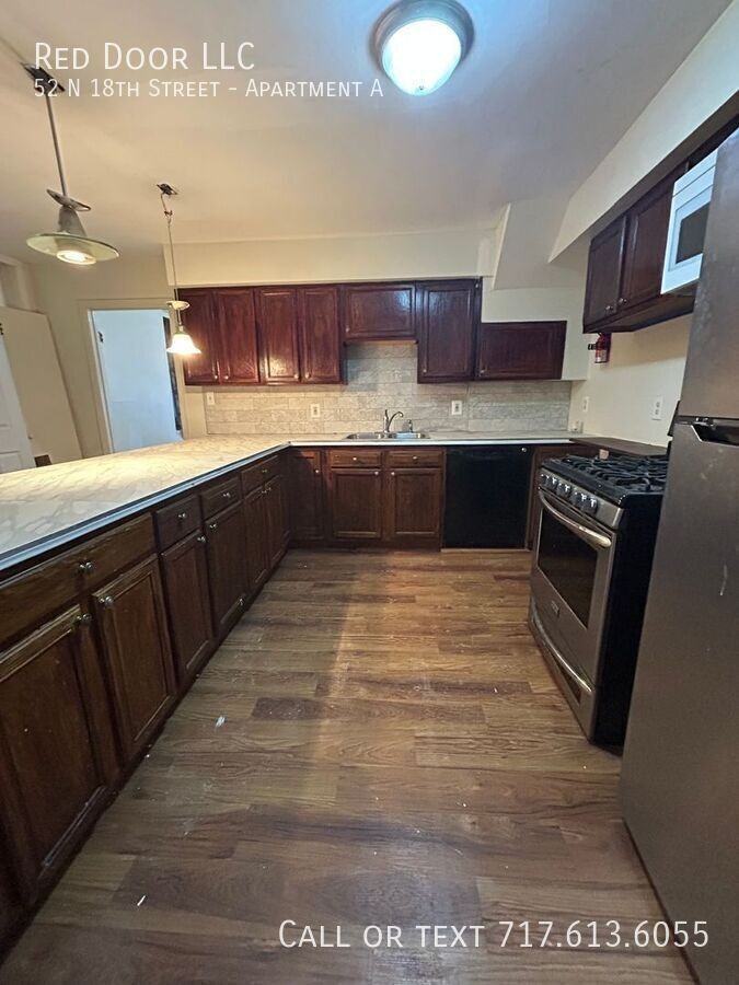 52 N 18th St #A - Photo 4 of 11