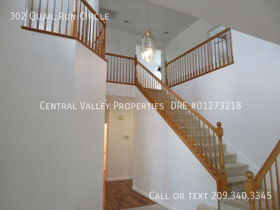 302 Quail Run Cir - Photo 3 of 50