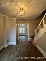 featured image of 913 N 6th St