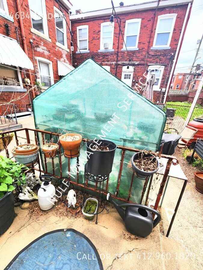 4634 Modoc Way - Photo 3 of 6