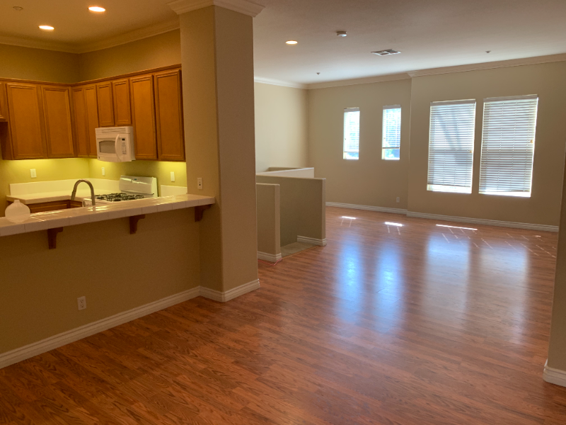 1115 Armstrong Dr - Photo 5 of 25