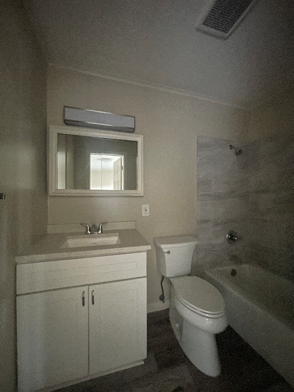 600 E University Ave #7 - Photo 6 of 13