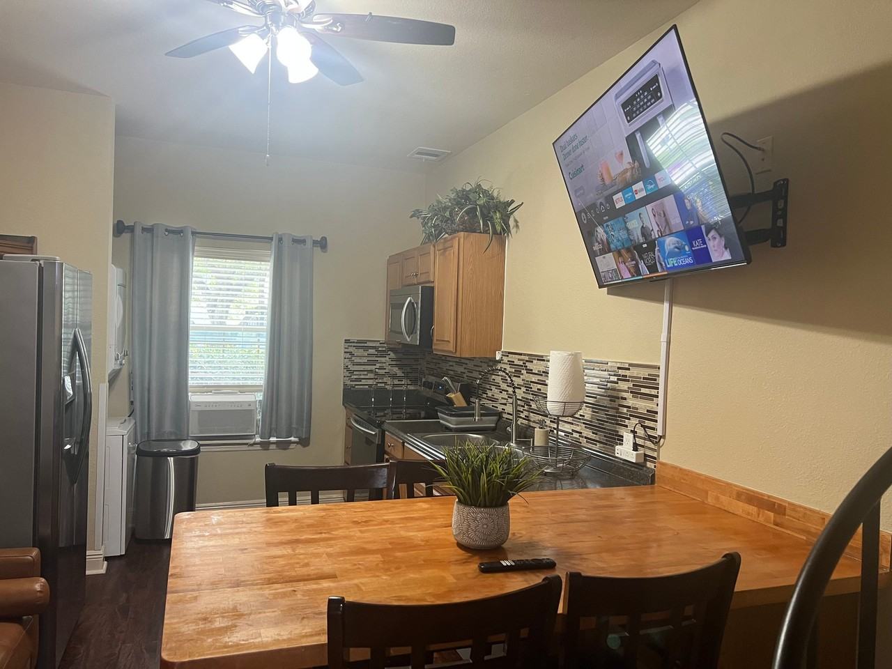 14014 Summerwood Ln #B - Photo 6 of 28