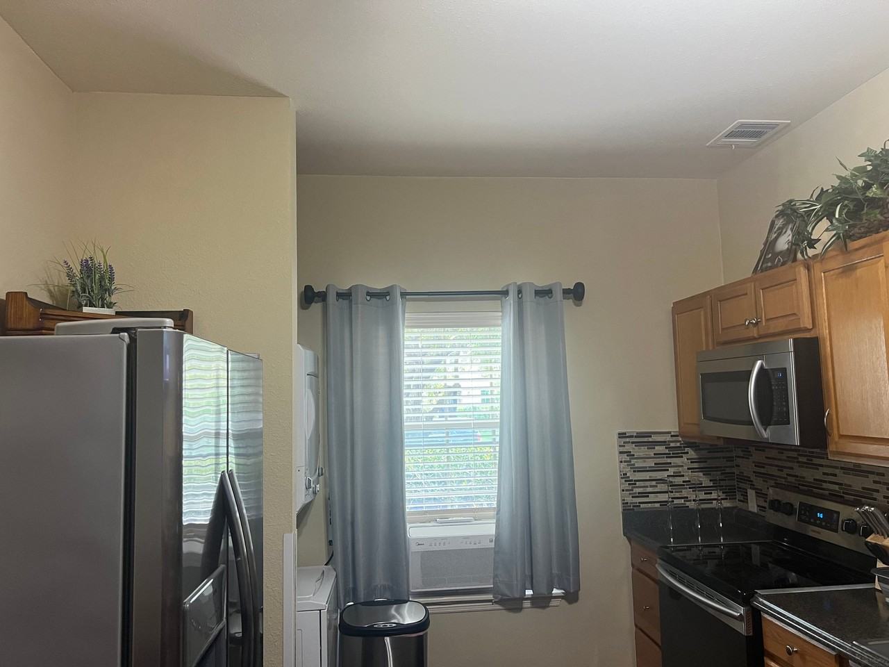 14014 Summerwood Ln #B - Photo 7 of 28