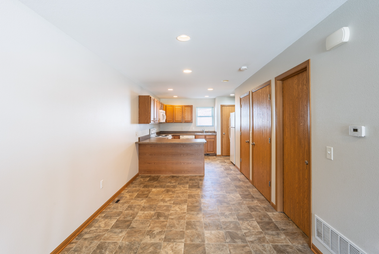 821 Hawkeye Dr #821 - Photo 7 of 10