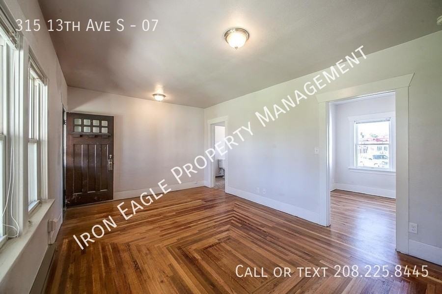 315 13th Ave S #07 - Photo 2 of 10