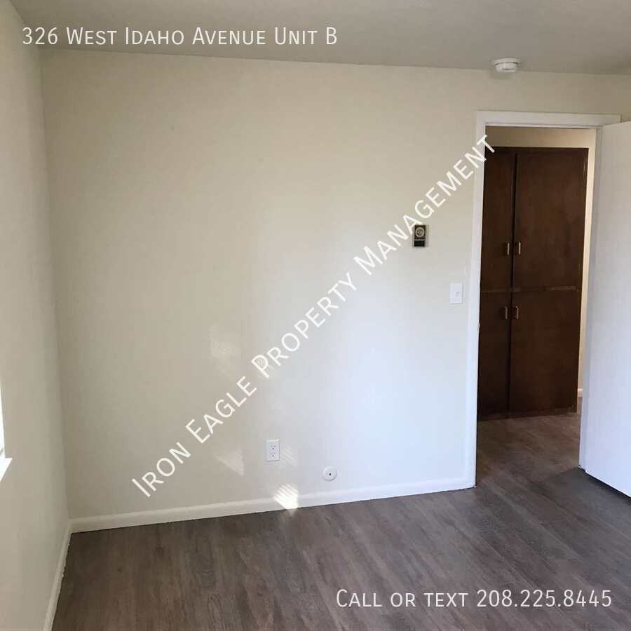 326 W Idaho Ave Apt B - Photo 4 of 6
