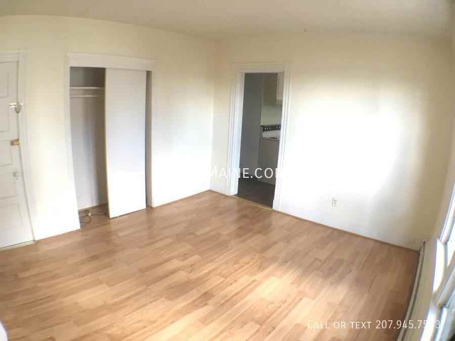 699 Main St #1 - Photo 5 of 10