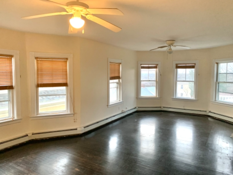 23 Jenckes St #1 - Photo 2 of 12