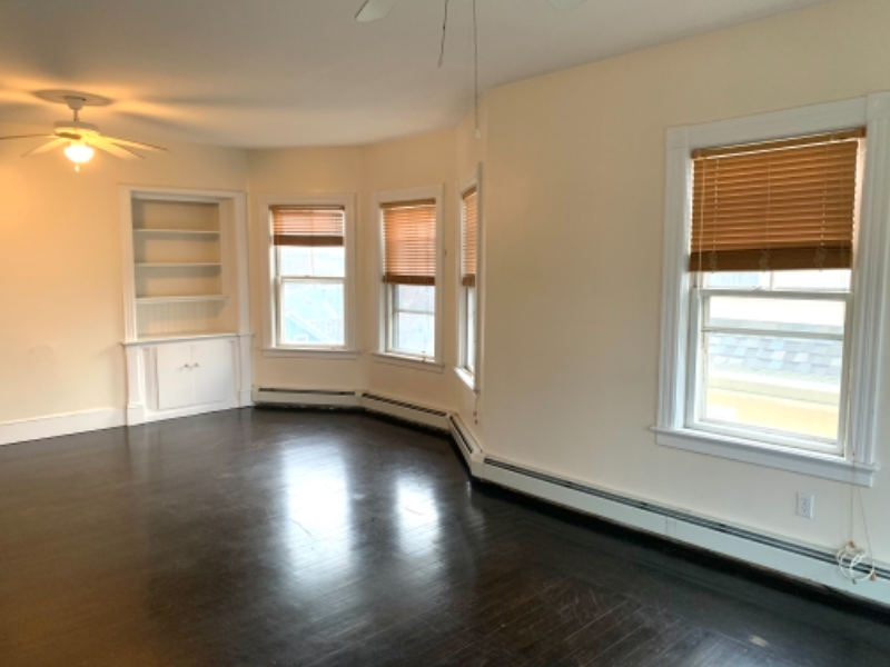 23 Jenckes St #1 - Photo 4 of 12